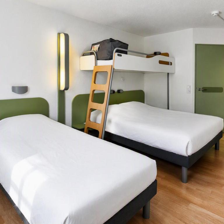 Ibis budget Saint-Étienne stade - Chambre Standard avec Lit Double et Lits Superposés - 6