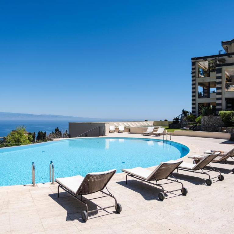 Casa Giulia Taormina -Luxury apartment with panoramic view, swimming pool,parking et center ville - Appartamento con 2 Camere da Letto - 6