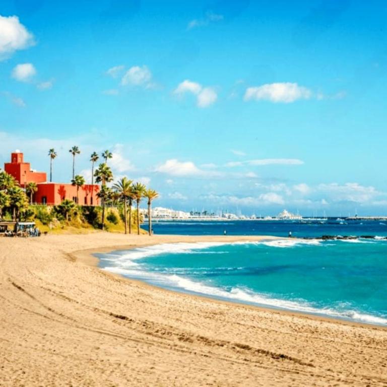 Marina View 2BR Holiday Stay by HelloDomik - Two-Bedroom Deluxe Apartment with Harbor View - 44