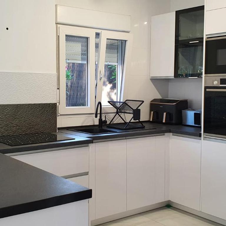 Villa Blanca Vista al mar, 30metros de la playa - Villa de 3 dormitorios - 34