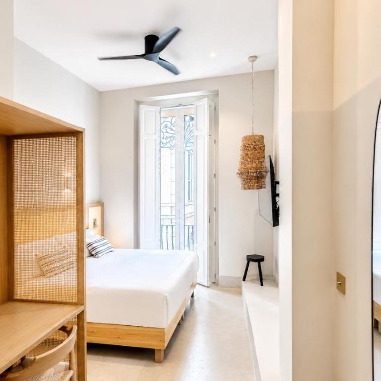 Cosy Rooms Tapinería - Habitación Doble Deluxe con balcón - 1