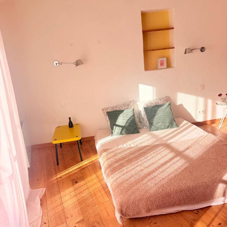 Bormes center 75 m2 artistic stay 2 to 4 people - Two-Bedroom Apartment - 18