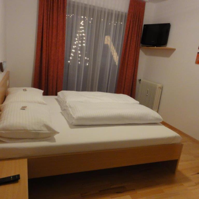 Gästehaus Obwexer - Apartment mit 1 Schlafzimmer und Balkon - 4
