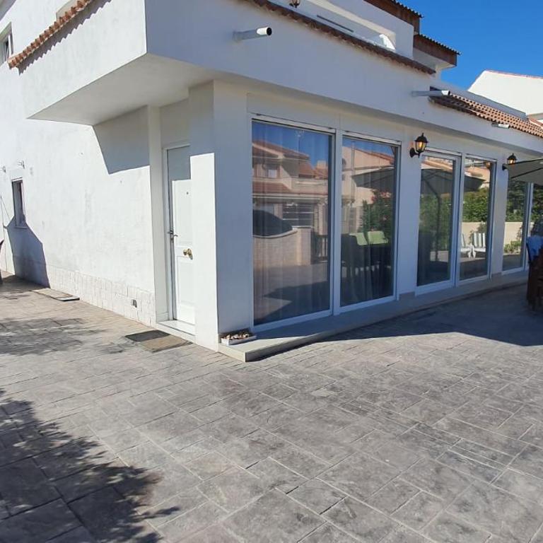 Villa Blanca Vista al mar, 30metros de la playa - Villa de 3 dormitorios - 8