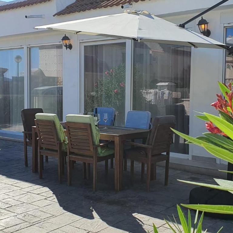 Villa Blanca Vista al mar, 30metros de la playa - Villa de 3 dormitorios - 11