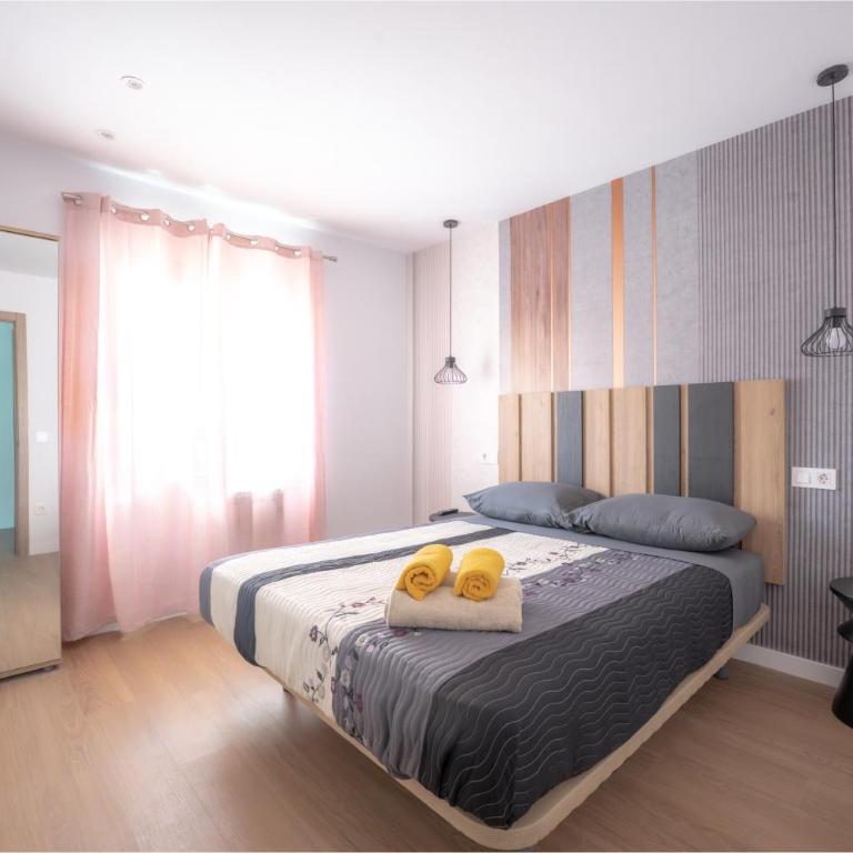 LUJO 8 pax Proyector, Maquina Arcade y Parking - Apartamento - 11