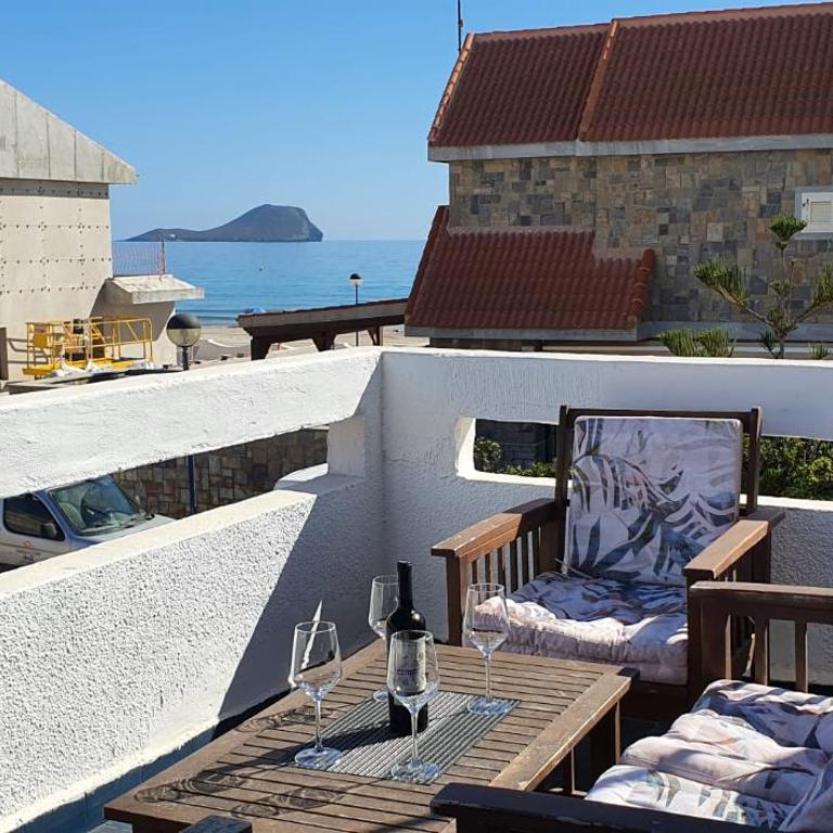 Villa Blanca Vista al mar, 30metros de la playa - Villa de 3 dormitorios - 17