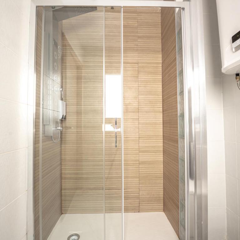 LUJO 8 pax Proyector, Maquina Arcade y Parking - Apartamento - 28