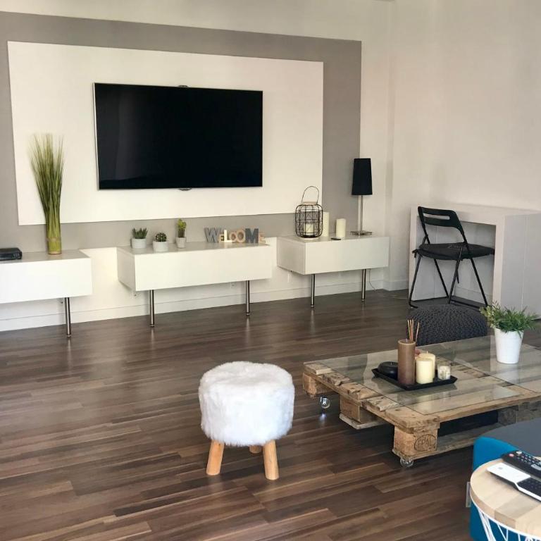 Bright apartment near center and beaches - Appartamento - 1