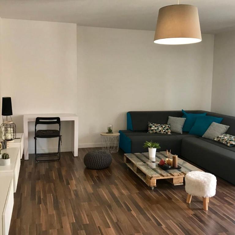 Bright apartment near center and beaches - Appartamento - 4
