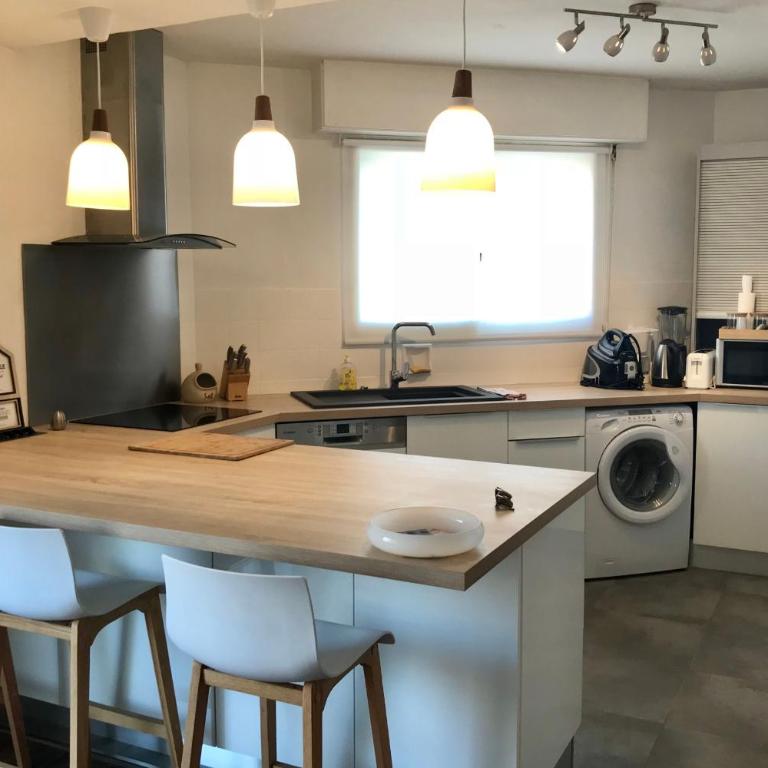 Bright apartment near center and beaches - Appartamento - 5