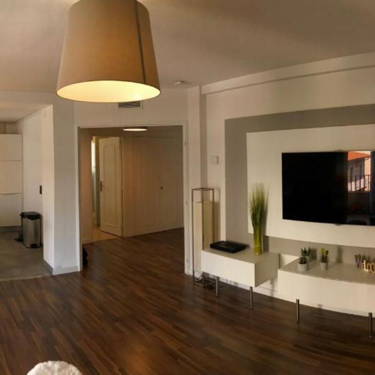 Bright apartment near center and beaches - Appartamento - 9
