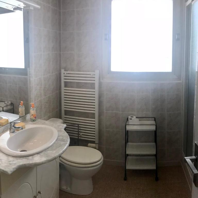 Bright apartment near center and beaches - Appartamento - 10