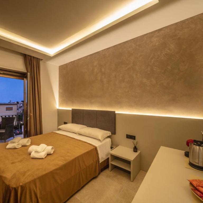 Suite Apartment Taormina - Camera Matrimoniale Deluxe con Balcone e Vista Mare - 6