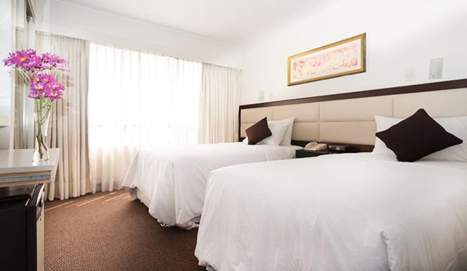 Roosevelt Hotel & Suites - Standard Family Room - 4