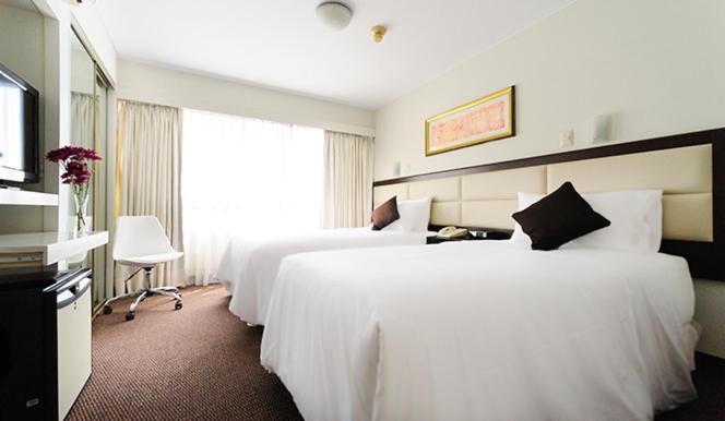 Roosevelt Hotel & Suites - Two-Bedroom Apartment - 9