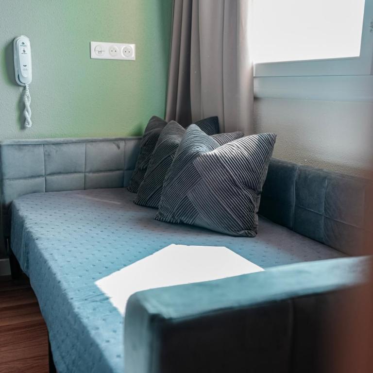 ibis Martigues Centre - Standard Dreibettzimmer - 18