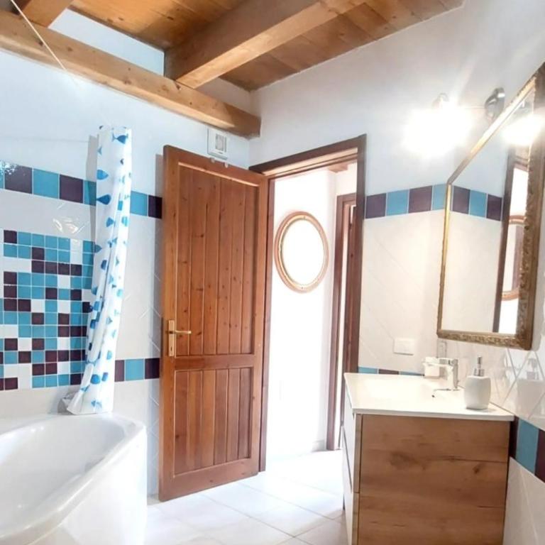 Cozy in the Center with Terrace - Apartamento de 2 dormitorios - 3