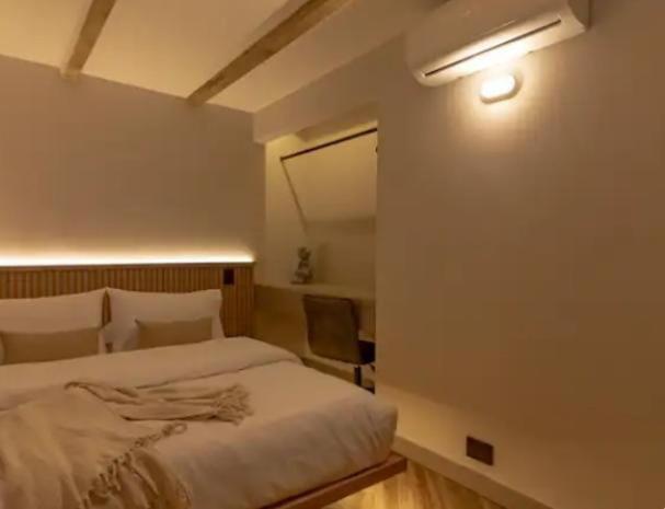 Apartamento en el Poblado Medellín con jacuzzi, 3 habitaciones recién remodelado - Three-Bedroom Apartment - 13