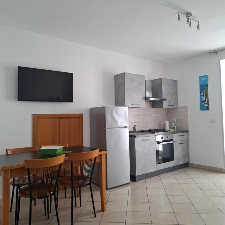 Center House - One-Bedroom Apartment - 19