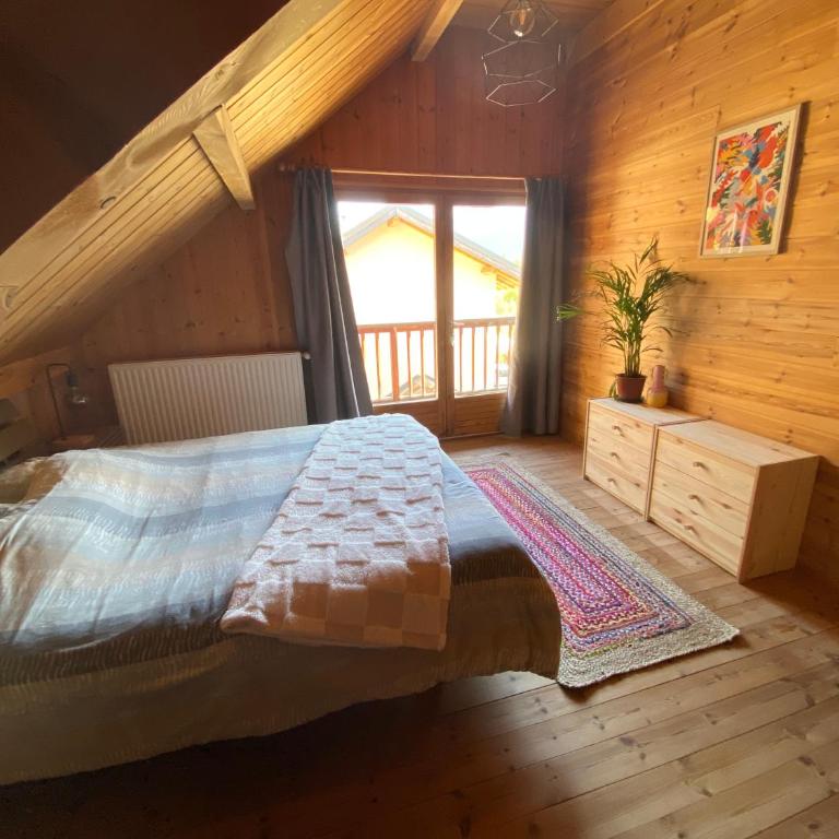 Au Triton Alpestre - Chambre Triple – Vue sur Montagne - 1
