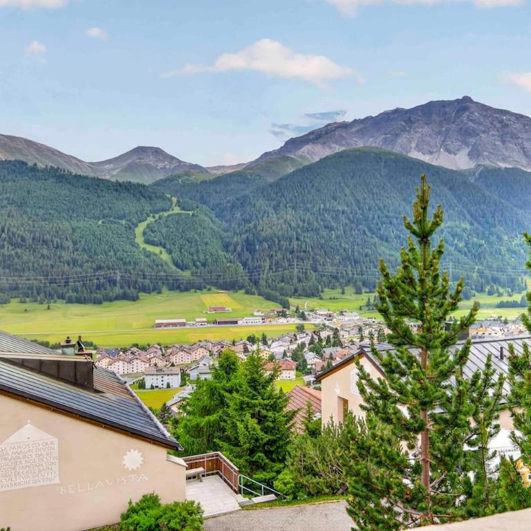 5 bedrooms Family Home near Sankt Moritz - Apartment - 52