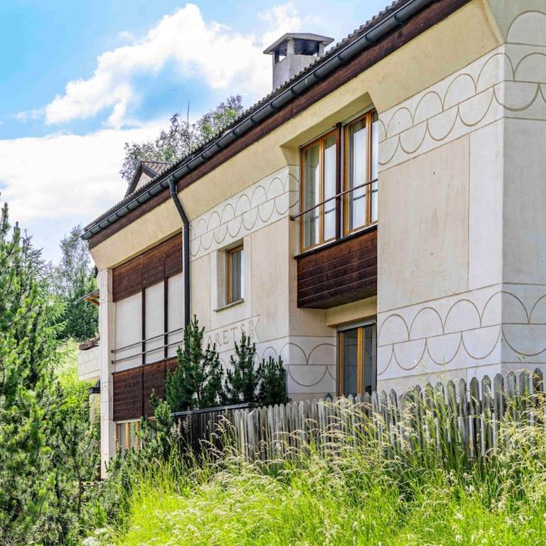 5 bedrooms Family Home near Sankt Moritz - Apartment - 56