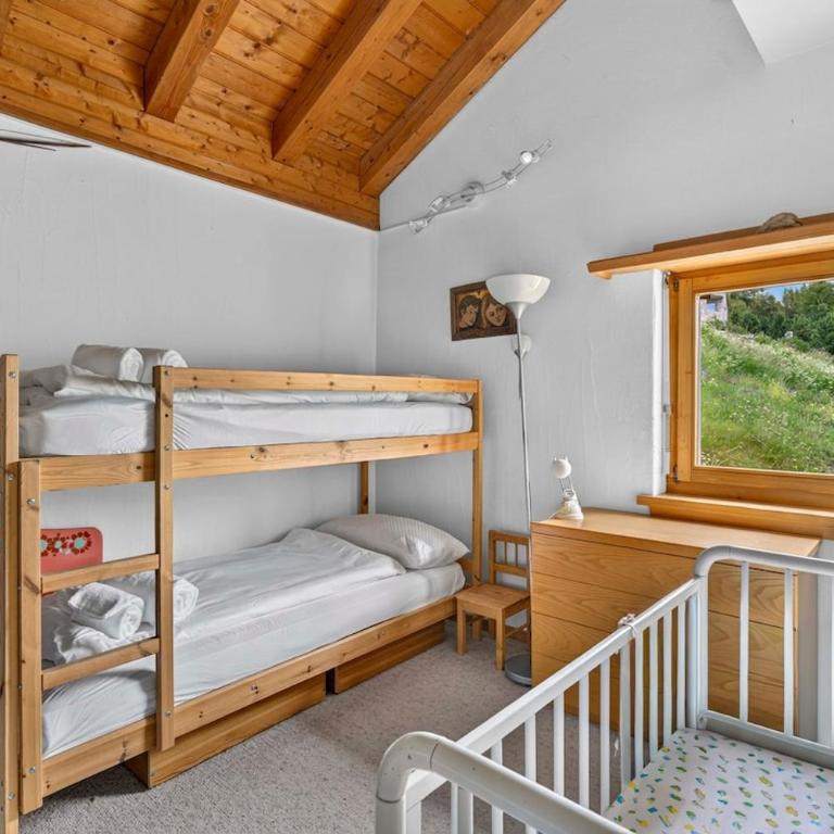 5 bedrooms Family Home near Sankt Moritz - Apartment - 62