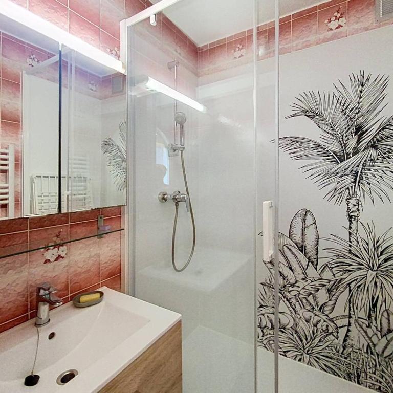 Studio en bord de mer, rez de jardin, accès plage - FR-1-610-90 - Estudio - 12