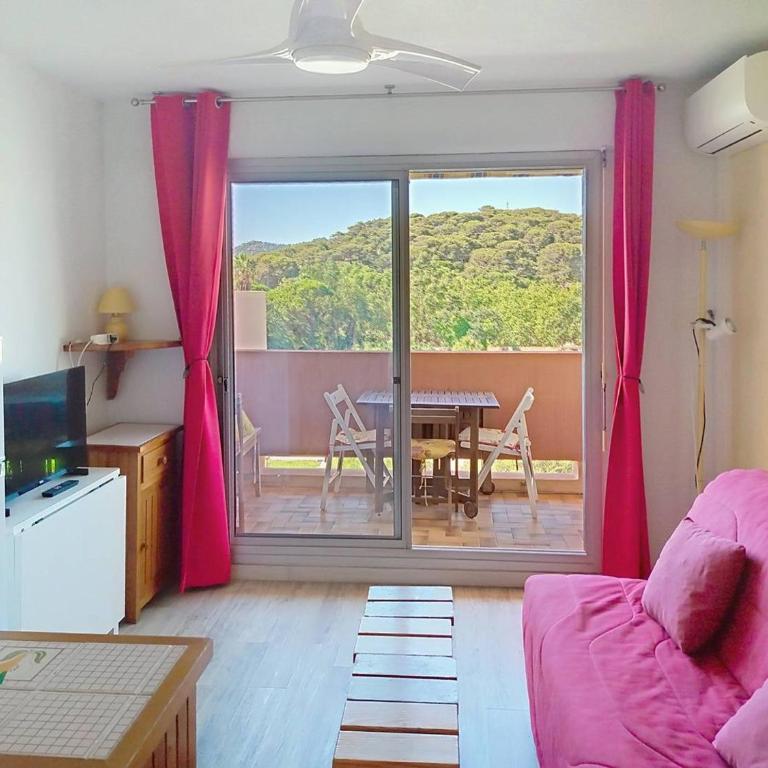 Studio cabine climatisé avec piscine et parking à Bormes-les-Mimosas - FR-1-610-75 - Studio - 8