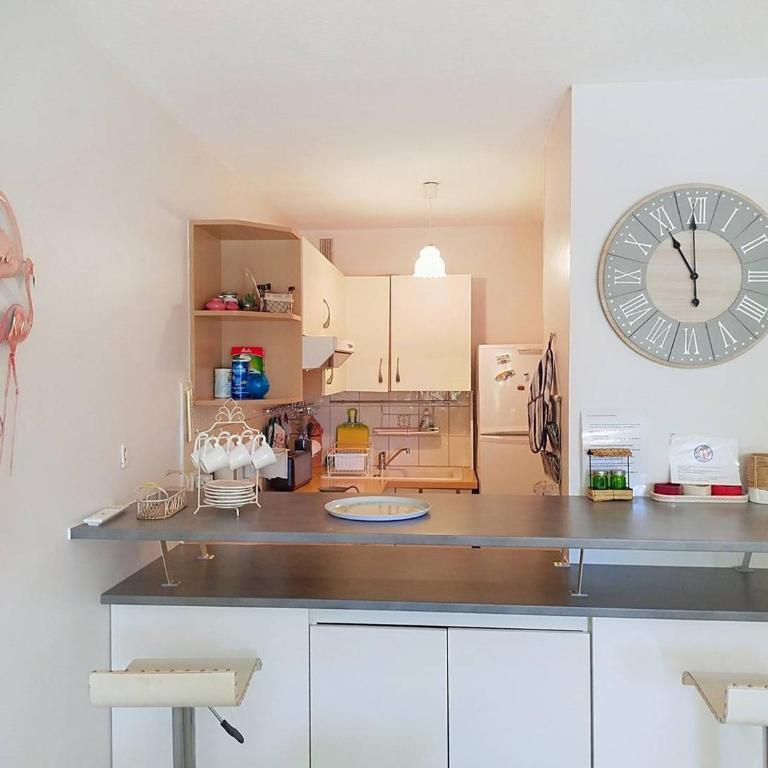 Appartement T2 Climatise avec Loggia à La Favière, Proche Plages et Commerces, Parking Inclus - FR-1-610-2 - Appartement (4 Adultes) - 10
