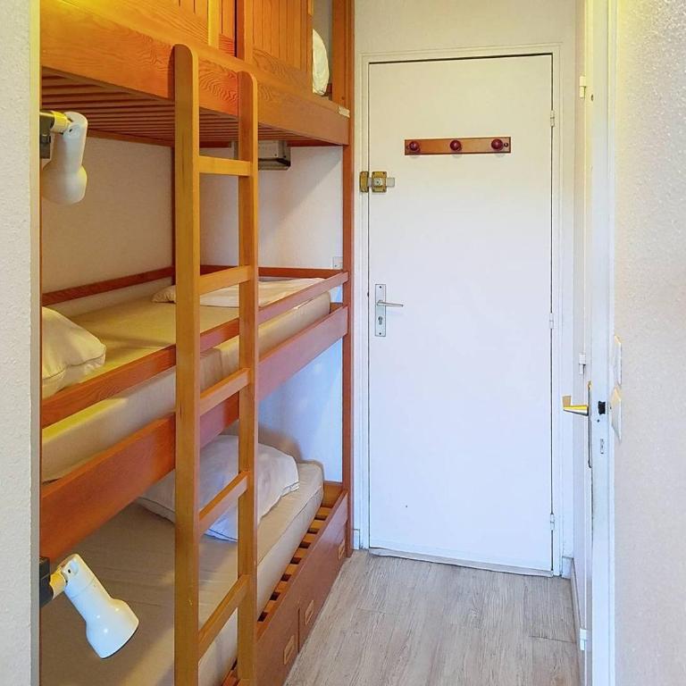 Studio cabine climatisé avec piscine et parking à Bormes-les-Mimosas - FR-1-610-75 - Studio - 12