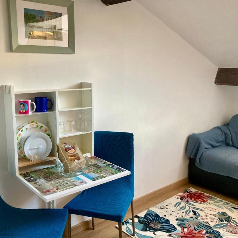 Studio mansardé plein centre et à 5 mn des plages - Apartment mit 1 Schlafzimmer - 16