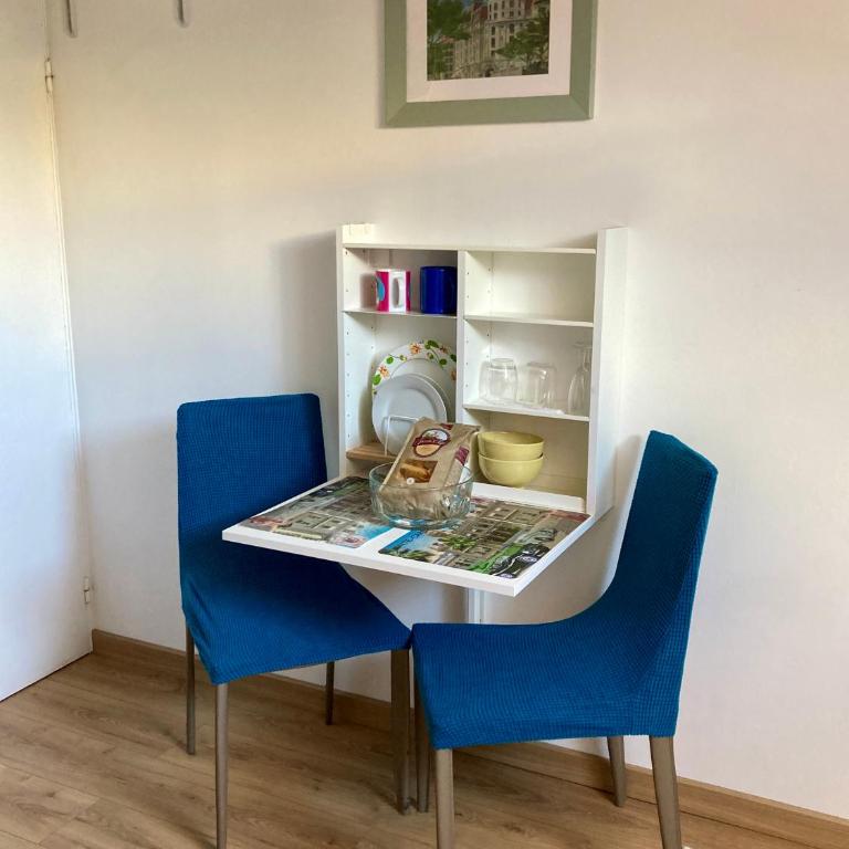 Studio mansardé plein centre et à 5 mn des plages - Apartment mit 1 Schlafzimmer - 21