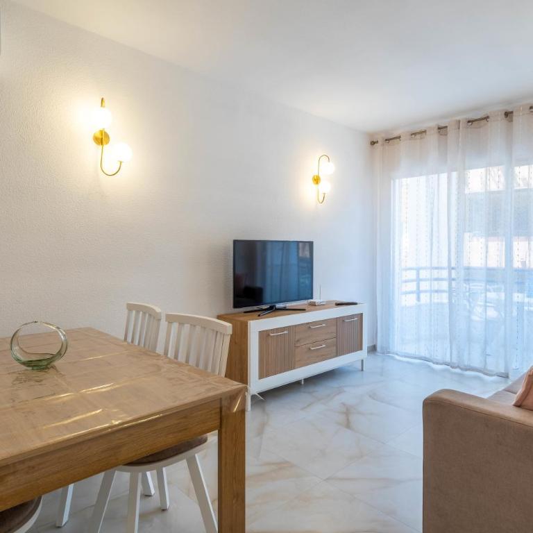 Arenal Mar Inftour - Three-Bedroom Apartment - 5