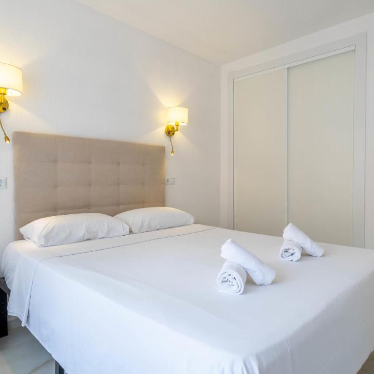Arenal Mar Inftour - Three-Bedroom Apartment - 25