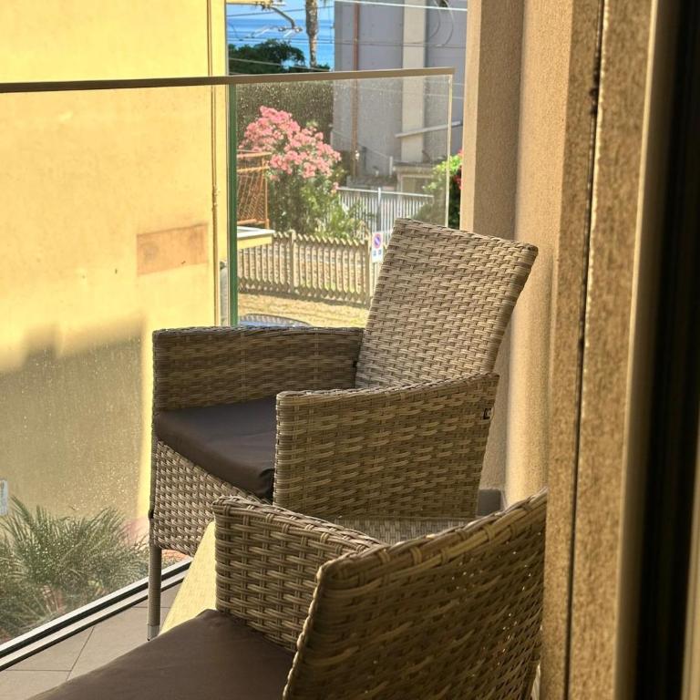 Hostdomus - Marina Suite - near the sea - One-Bedroom Apartment - 32