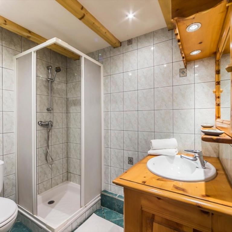 Chalet spacieux au Vieux Village - 10 pers. - FR-1-518-178 - Appartamento - 18