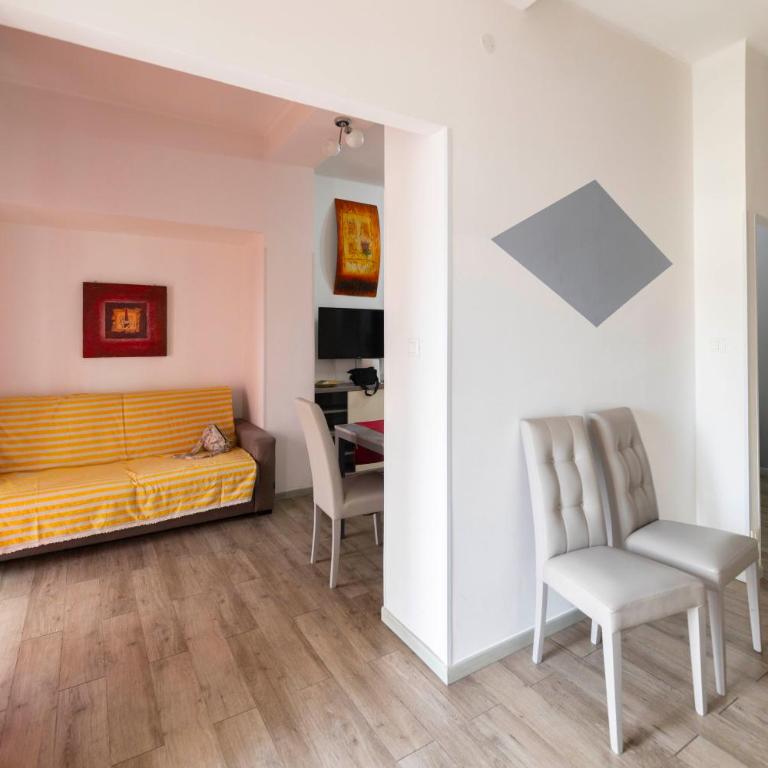 Mattia's Apartment - Appartamento Deluxe con 2 Camere da Letto e Balcone - 12