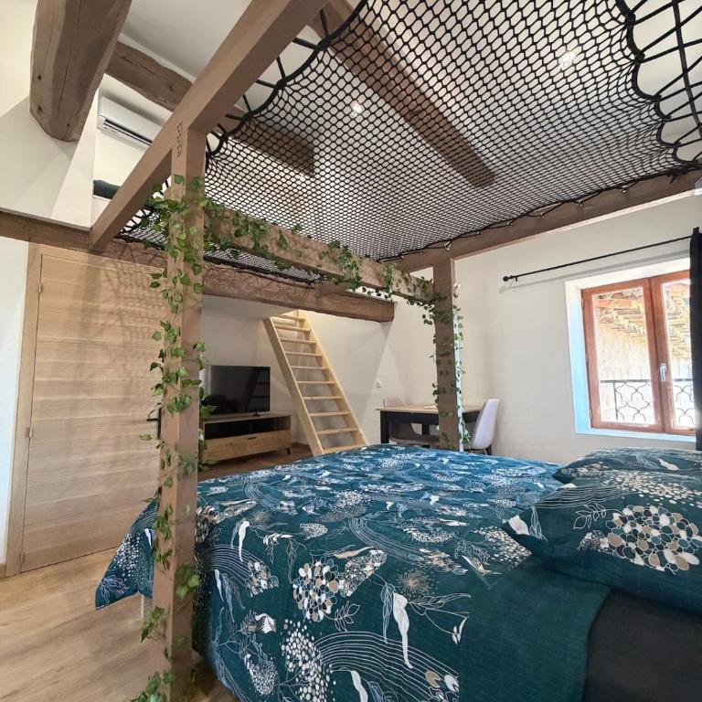 Studio atypique avec filet suspendu & mezzanine - Appartement 1 Chambre - 2