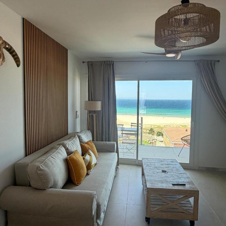 Ático premium & nuevo, Terraza con vistas al Estrecho, 2 habitaciones & parking, Tarifa - Apartamento de 2 dormitorios con terraza y vistas al mar - 1