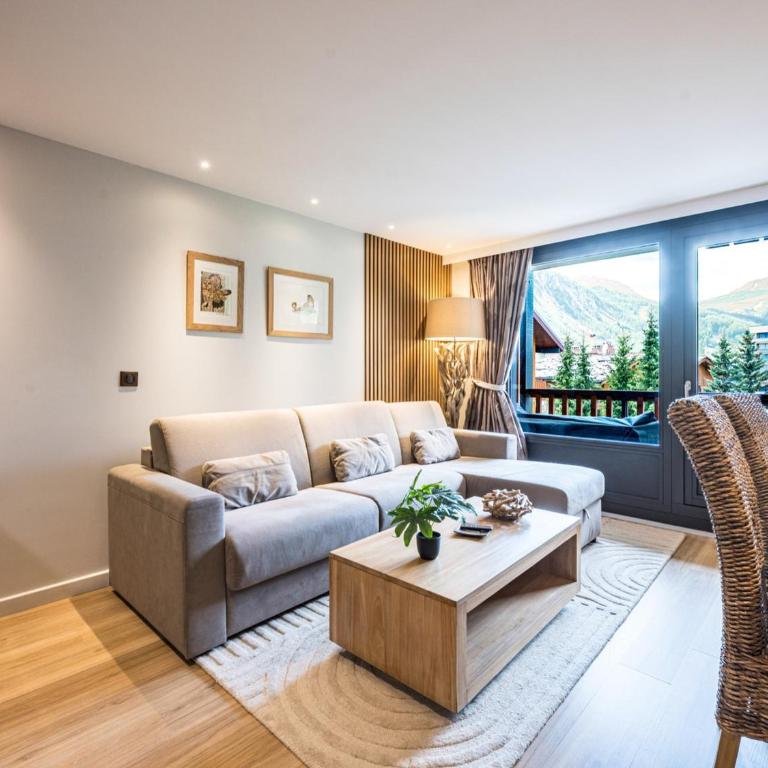 Studio rénové centre-ville Val-d'Isère avec balcon - FR-1-518-167 - Studio - 1