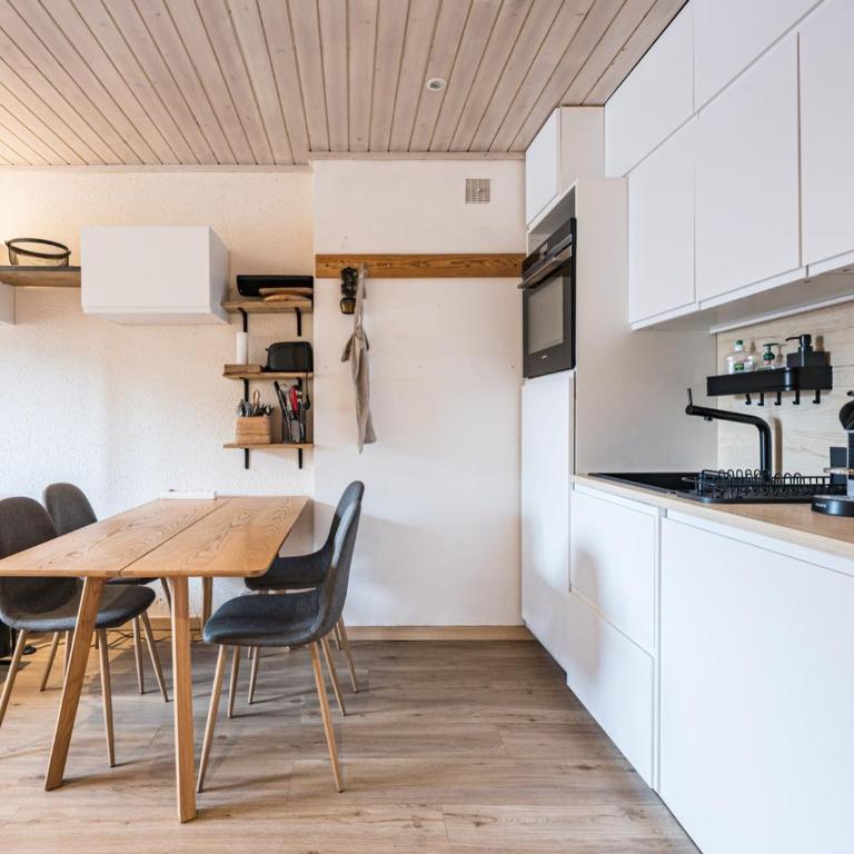 Confort 2 pièces, centre proche, 5 min pistes - FR-1-518-164 - Apartment - 7