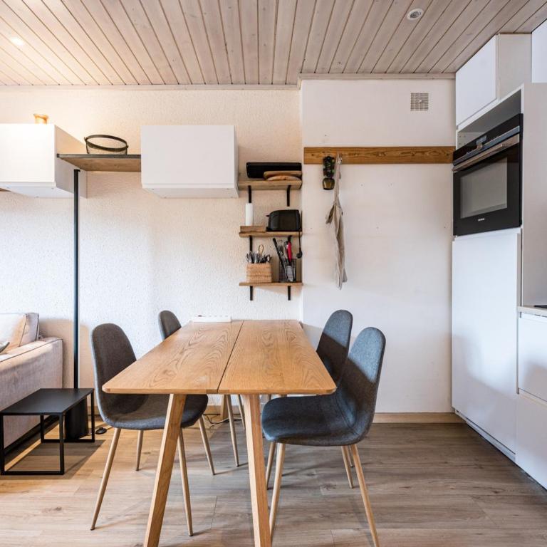 Confort 2 pièces, centre proche, 5 min pistes - FR-1-518-164 - Apartment - 14