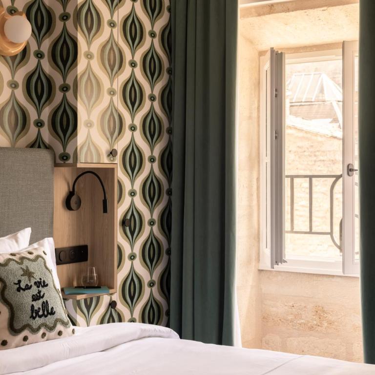Hotel des Quinconces Bordeaux Centre - Chambre Lit King-Size - Vue sur Jardin - 1