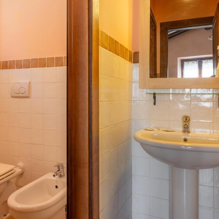 Il Giuncheto Apartments, Pool, Umbrian Countryside - Apartment 4 - 3