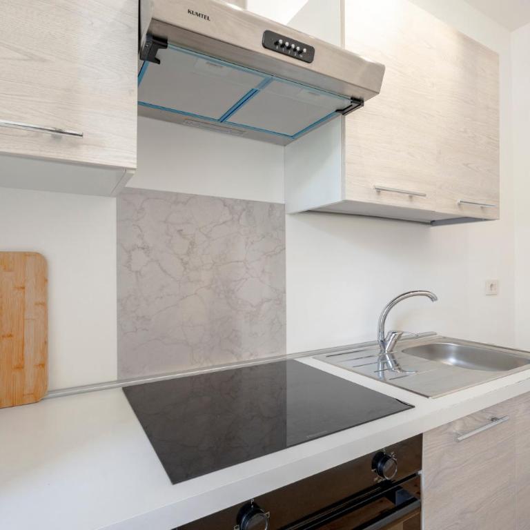 GuestHost - Brezza Marina Apartment - Appartamento con 2 Camere da Letto - 3