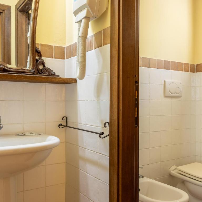 Il Giuncheto Apartments, Pool, Umbrian Countryside - Apartment 1 - 2