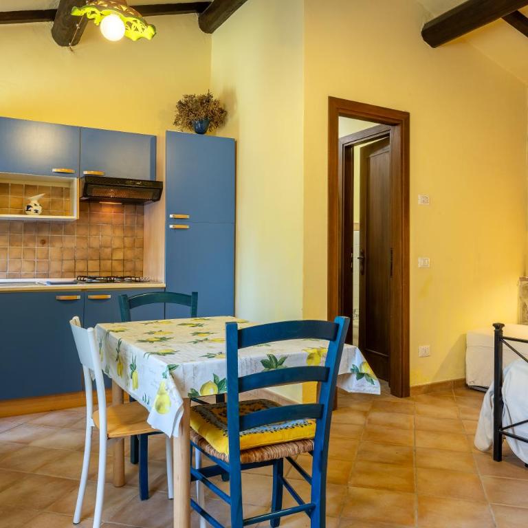 Il Giuncheto Apartments, Pool, Umbrian Countryside - Apartment 1 - 4