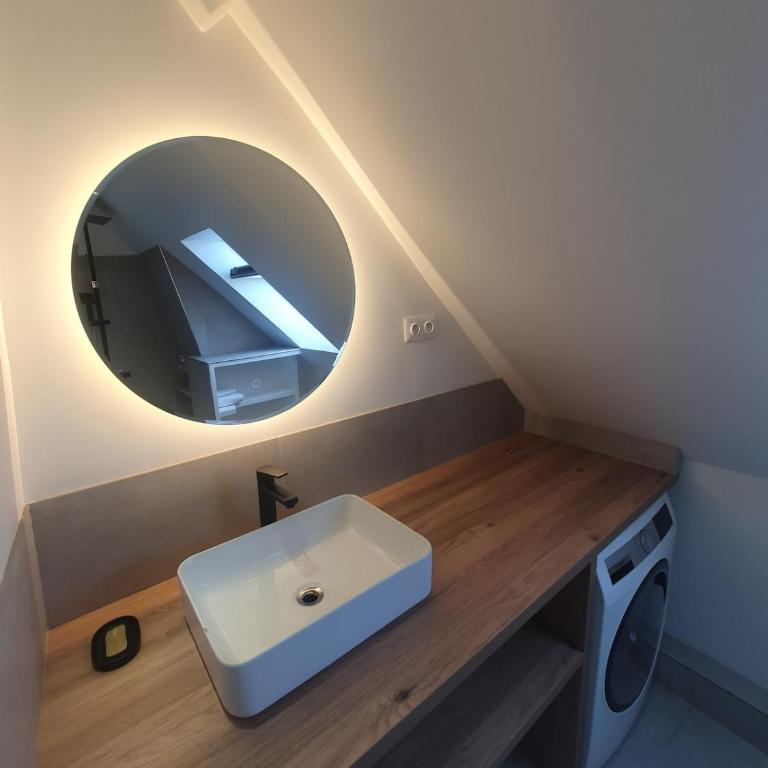 Modern & Spacious Duplex - Appartement 1 Chambre - 9